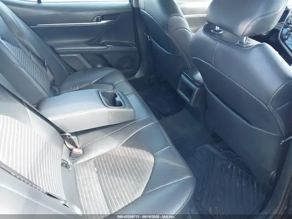 4T1B11HK3KU212111 2019 TOYOTA CAMRY - Image 8