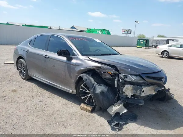 4T1B11HK3KU214148 2019 TOYOTA CAMRY - Image 1
