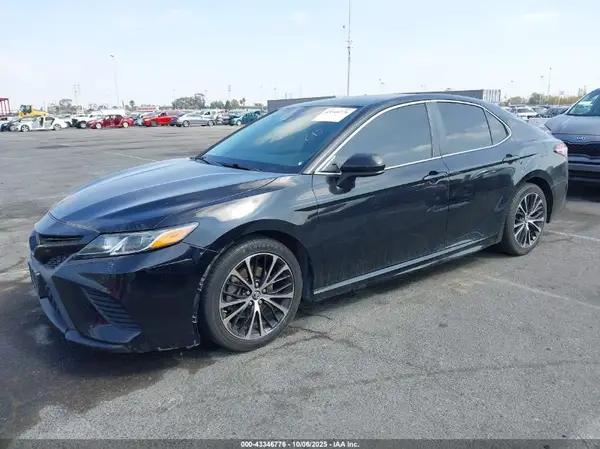 4T1B11HK3KU216191 2019 TOYOTA CAMRY - Image 2