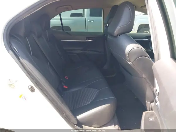 4T1B11HK3KU216689 2019 TOYOTA CAMRY - Image 8