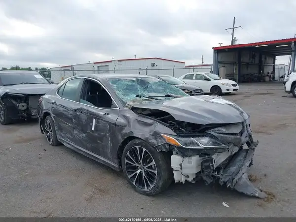 4T1B11HK3KU218474 2019 TOYOTA CAMRY - Image 1