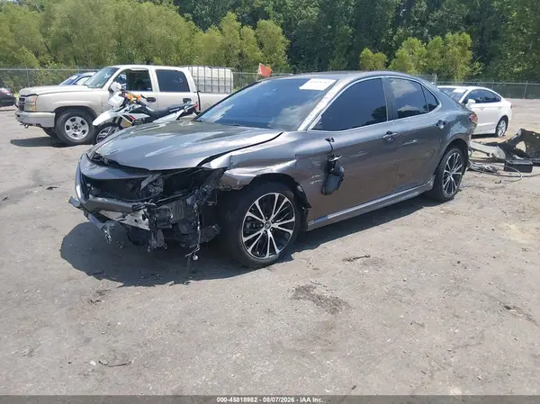 4T1B11HK3KU219317 2019 TOYOTA CAMRY - Image 2