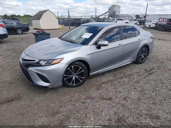 4T1B11HK3KU220127 2019 TOYOTA CAMRY - Image 2