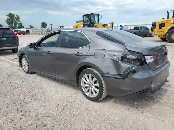 4T1B11HK3KU220533 2019 TOYOTA CAMRY - Image 2