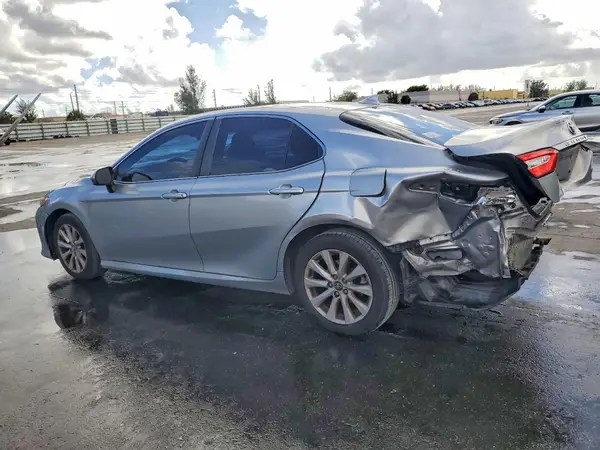 4T1B11HK3KU221648 2019 TOYOTA CAMRY - Image 2