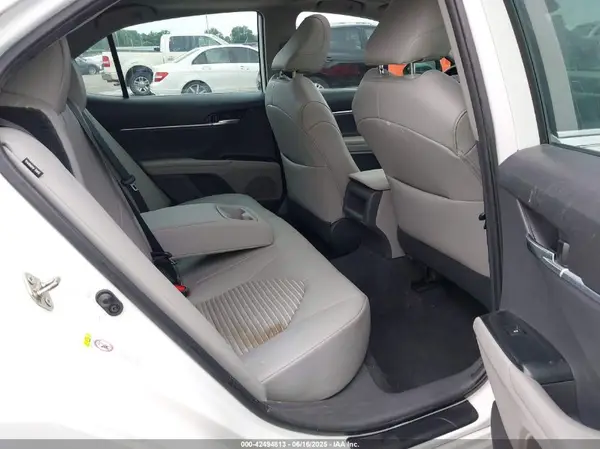4T1B11HK3KU221939 2019 TOYOTA CAMRY - Image 8