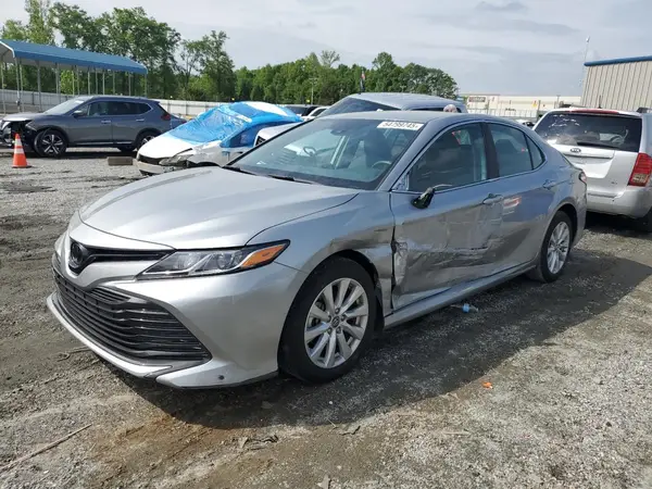 4T1B11HK3KU226106 2019 TOYOTA CAMRY - Image 1