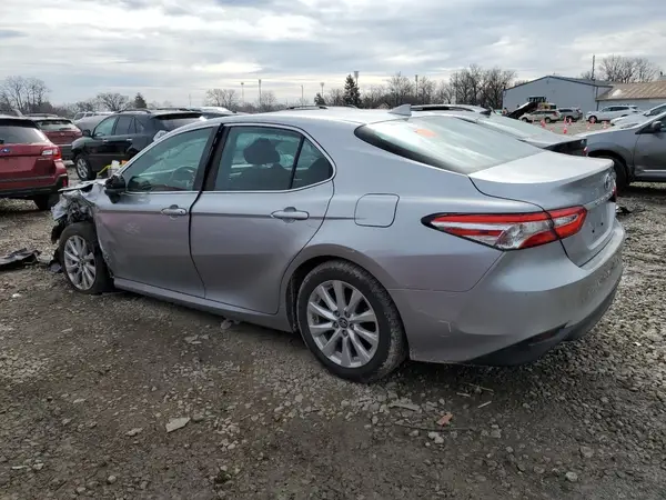 4T1B11HK3KU226848 2019 TOYOTA CAMRY - Image 2