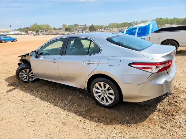 4T1B11HK3KU233167 2019 TOYOTA CAMRY - Image 2
