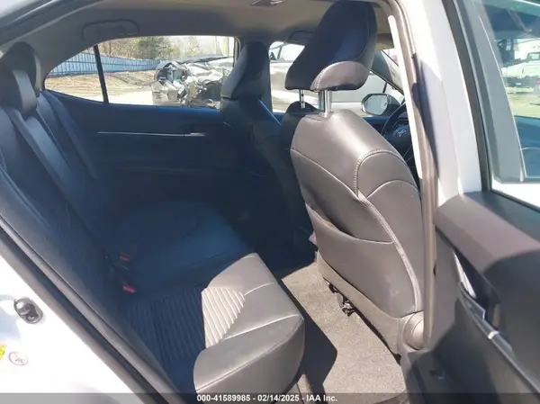 4T1B11HK3KU233279 2019 TOYOTA CAMRY - Image 8