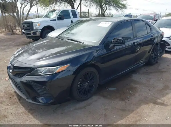4T1B11HK3KU234173 2019 TOYOTA CAMRY - Image 2