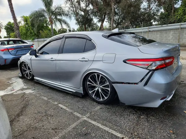 4T1B11HK3KU240183 2019 TOYOTA CAMRY - Image 2
