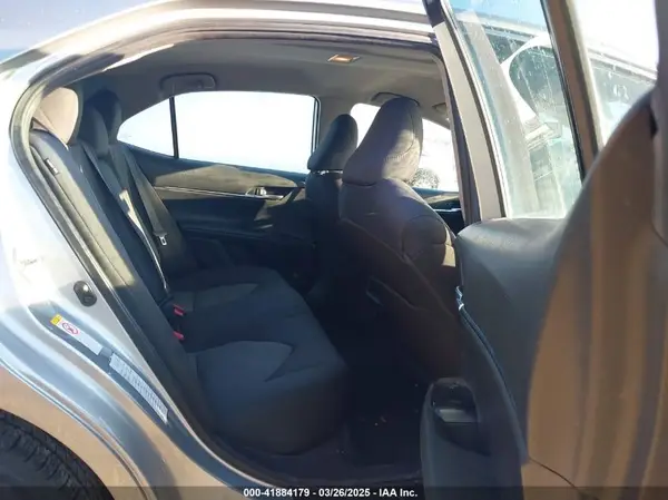 4T1B11HK3KU241995 2019 TOYOTA CAMRY - Image 8