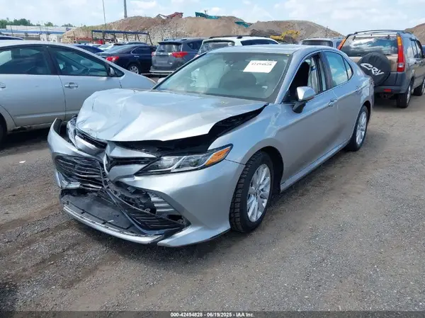 4T1B11HK3KU244816 2019 TOYOTA CAMRY - Image 2