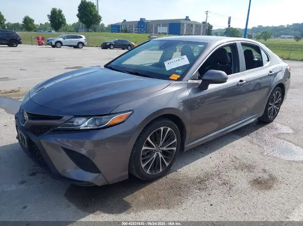 4T1B11HK3KU249191 2019 TOYOTA CAMRY - Image 2