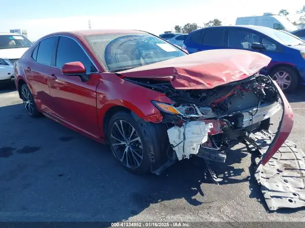 4T1B11HK3KU250180 2019 TOYOTA CAMRY - Image 1