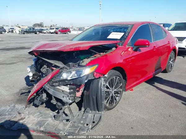 4T1B11HK3KU250180 2019 TOYOTA CAMRY - Image 2