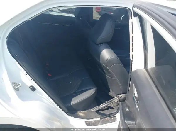 4T1B11HK3KU252186 2019 TOYOTA CAMRY - Image 8