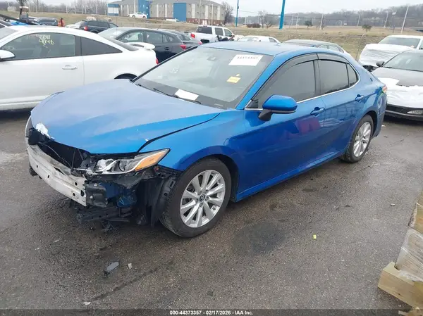 4T1B11HK3KU253029 2019 TOYOTA CAMRY - Image 2