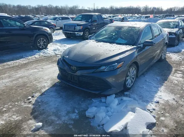 4T1B11HK3KU254035 2019 TOYOTA CAMRY - Image 2