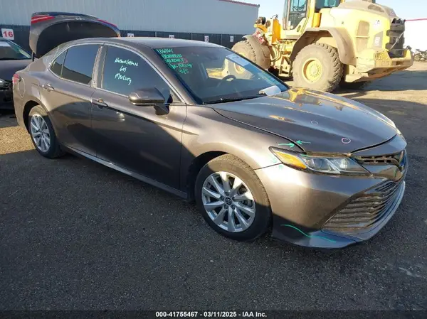 4T1B11HK3KU255279 2019 TOYOTA CAMRY - Image 1