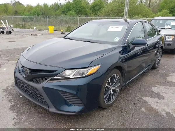 4T1B11HK3KU259431 2019 TOYOTA CAMRY - Image 2