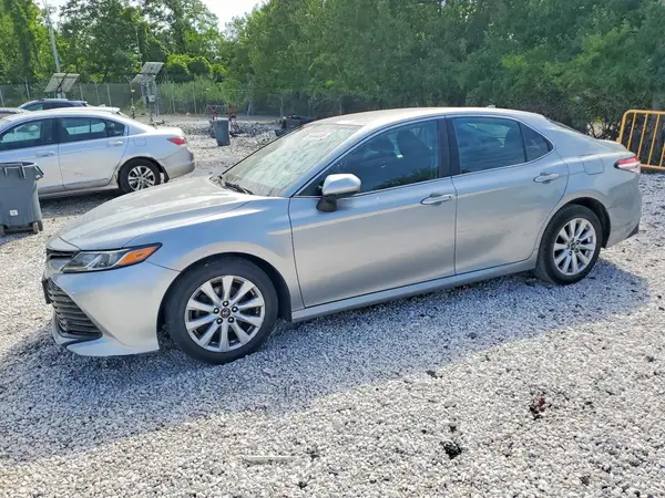 4T1B11HK3KU261325 2019 TOYOTA CAMRY - Image 1