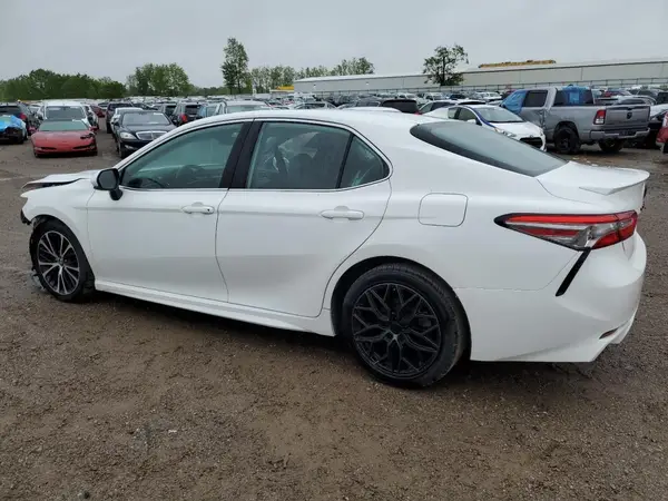4T1B11HK3KU264547 2019 TOYOTA CAMRY - Image 2
