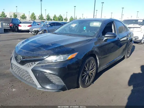 4T1B11HK3KU266461 2019 TOYOTA CAMRY - Image 2