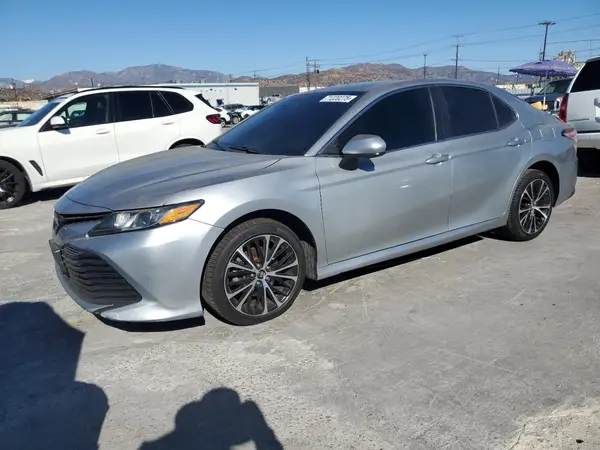 4T1B11HK3KU268503 2019 TOYOTA CAMRY - Image 1