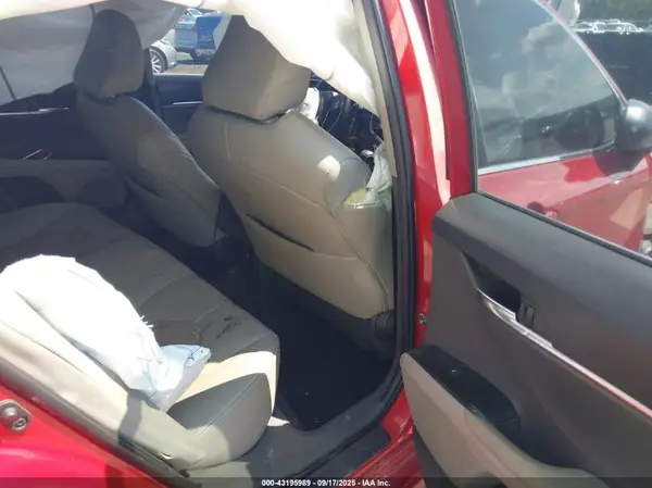 4T1B11HK3KU269425 2019 TOYOTA CAMRY - Image 8
