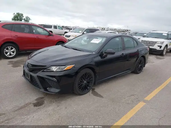 4T1B11HK3KU271028 2019 TOYOTA CAMRY - Image 2