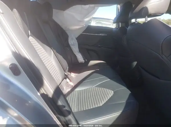 4T1B11HK3KU274284 2019 TOYOTA CAMRY - Image 8