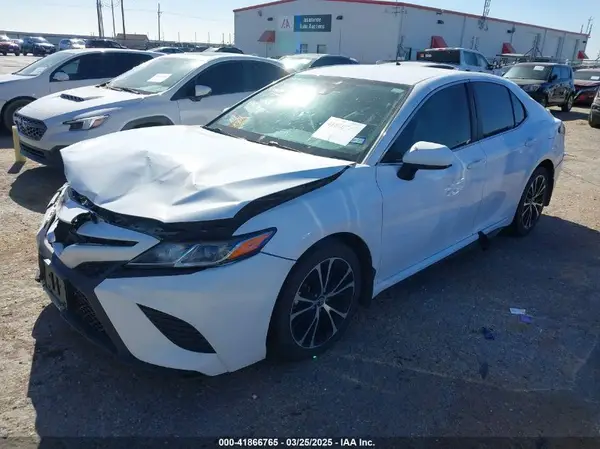 4T1B11HK3KU276214 2019 TOYOTA CAMRY - Image 2