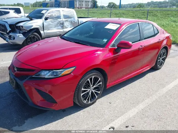 4T1B11HK3KU277699 2019 TOYOTA CAMRY - Image 2
