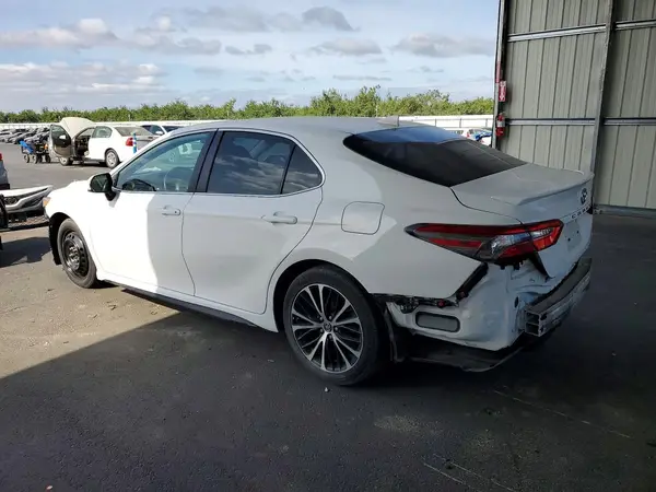 4T1B11HK3KU279632 2019 TOYOTA CAMRY - Image 2