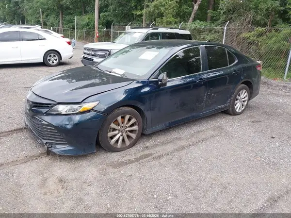 4T1B11HK3KU291134 2019 TOYOTA CAMRY - Image 2