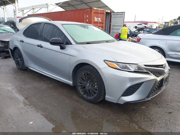 4T1B11HK3KU292297 2019 TOYOTA CAMRY - Image 1