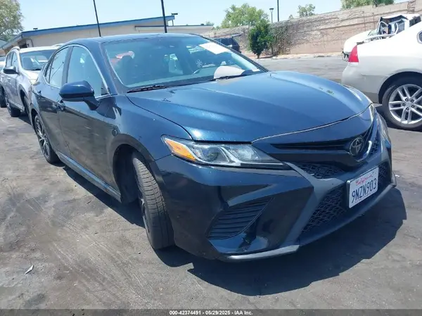 4T1B11HK3KU295166 2019 TOYOTA CAMRY - Image 1