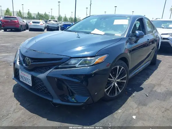 4T1B11HK3KU295166 2019 TOYOTA CAMRY - Image 2