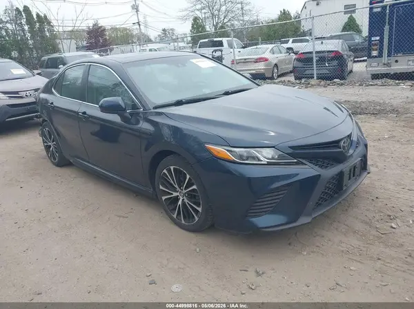 4T1B11HK3KU683143 2019 TOYOTA CAMRY - Image 1