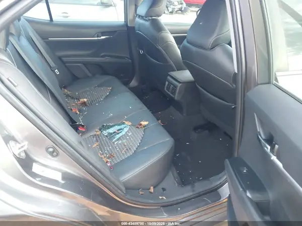 4T1B11HK3KU686768 2019 TOYOTA CAMRY - Image 8