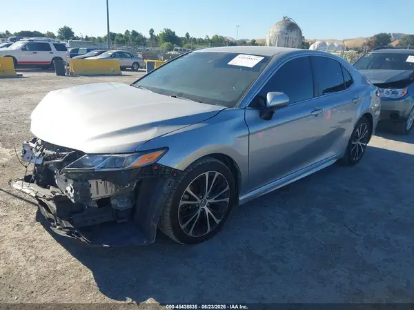 4T1B11HK3KU687452 2019 TOYOTA CAMRY - Image 2