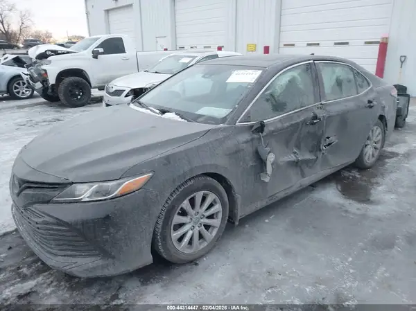 4T1B11HK3KU689394 2019 TOYOTA CAMRY - Image 2