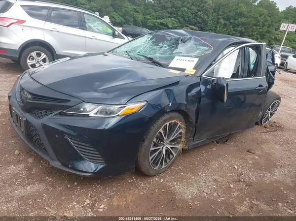 4T1B11HK3KU692263 2019 TOYOTA CAMRY - Image 2