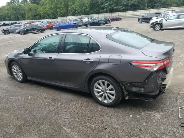 4T1B11HK3KU692845 2019 TOYOTA CAMRY - Image 2