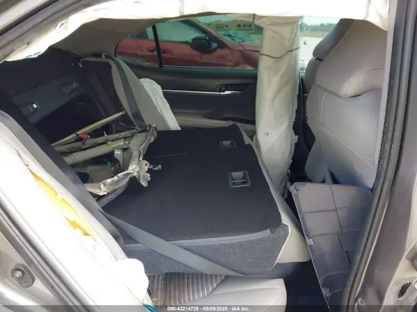 4T1B11HK3KU696071 2019 TOYOTA CAMRY - Image 8