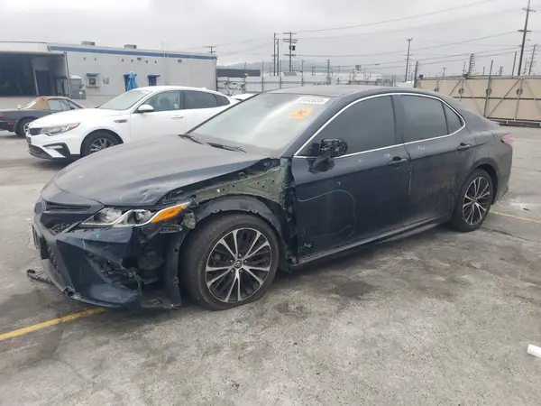 4T1B11HK3KU700135 2019 TOYOTA CAMRY - Image 1