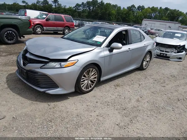 4T1B11HK3KU702029 2019 TOYOTA CAMRY - Image 2
