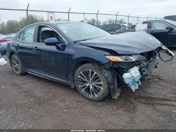 4T1B11HK3KU702368 2019 TOYOTA CAMRY - Image 1